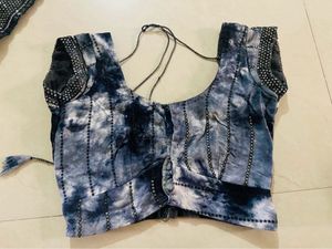 Lehenga, Blouse With Odhani 🖤🩶