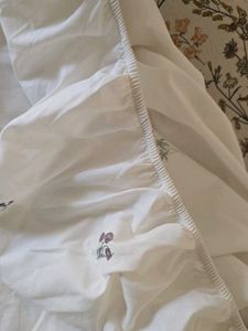 🔻PRICE DROP - H&amp;M HOME Fitted Queen Bedsheet