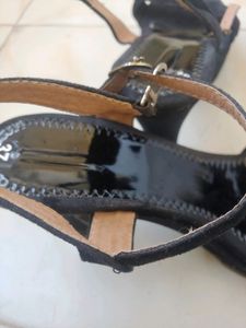 Black Woven Design Suede Block Sandals