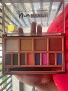 Kiss Beauty Eyeshadow Palette