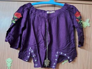 S Crop Top