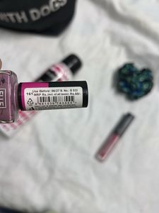 Makeup Bundle with extra freebies