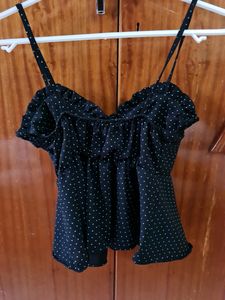 Cute Sleeveless Crop Top