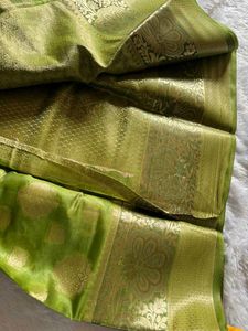 Elegant Green Zari Saree❤️