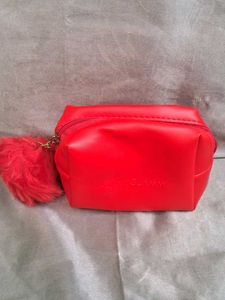 Myglamm Coins Pouch With Pompom