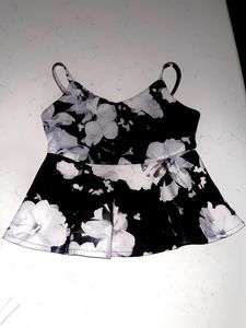 Spaghetti Back & White Crop Top Floral Design