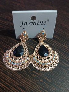 Elegant Gold &amp; Black Teardrop Earrings