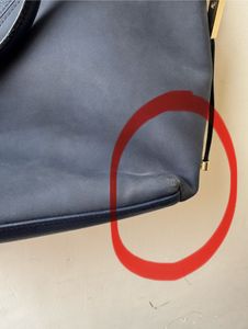 new Victoria&#39;s Secret Tote Bag( check flaws)