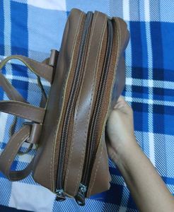 BROWN SLINGBAG👜🤩