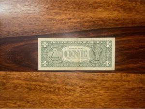 USED 1 US DOLLAR