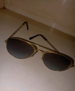 Salman Khan Dabangg 3 Unisex Sunglasses (Black and Golden)