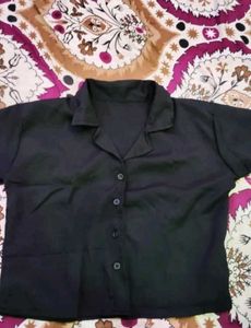 Black Button-Down Shirt Collar Top