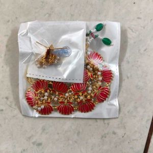 Lotus Design Necklace &amp; Earring Set