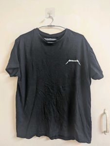 Metallica Graphic Tee