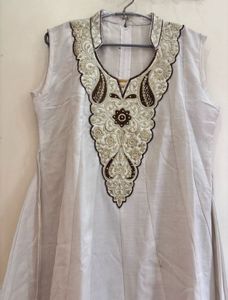 Embroidered White Kurti