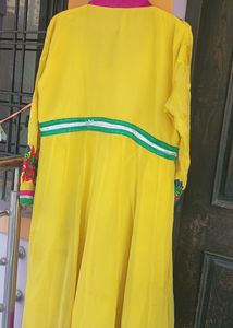 Yellow Kurta With Beautiful Pink Ombre Dupatta