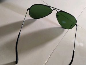 Ray-Ban Aviator Sunglasses