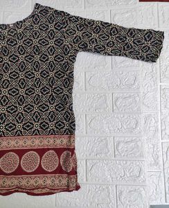 Patterned Long Sleeve Short Kurta