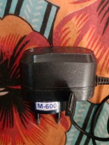 Samsung M600 Type Charger