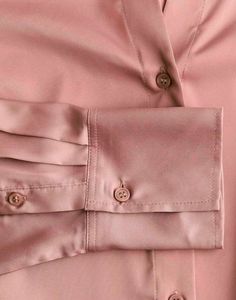 H&amp;M V Neck Blouse 🩷