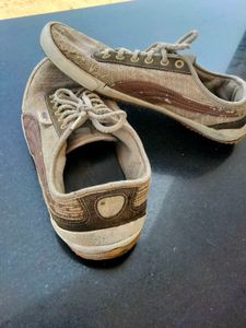 Puma Canvas Sneakers - Size 9