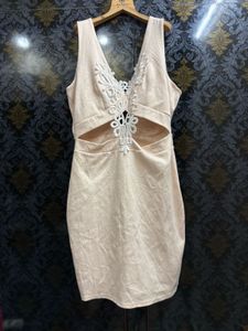 Chic Nude Party Dress with Cutouts & Applique