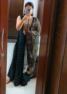Women Green Partywear Zari Embroidery Suit Set
