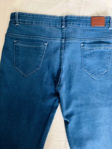 Stylish Blue Jeans For Girls