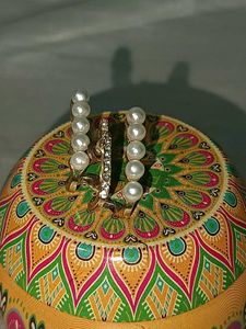 Silver Stud &amp; Horseshoe Earring Set