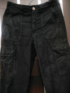 zara cargos