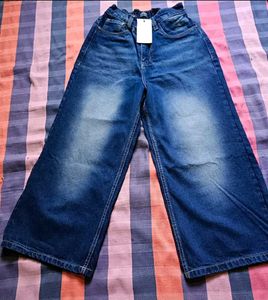 Wide Leg Cropped Jeans