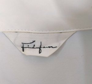 🌸 Vintage Floral Fusion Button-Down 🌸