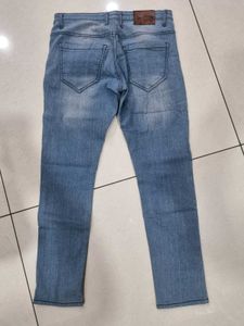 Men&#39;s Light Blue Jeans - Size 32