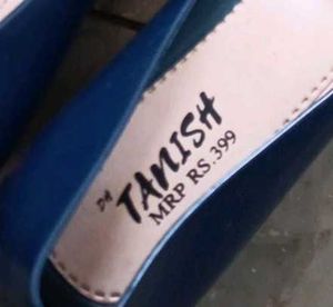 Cute Blue Bow Wedges