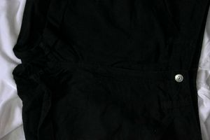 H&amp;M Black High-Waisted Shorts