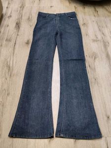 Ma2129 Santro bootcut jeans waist 28 inches