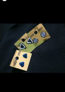 Combo Off 4 Earrings...