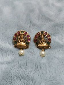 Gold Lakshmi Earrings with Pearls