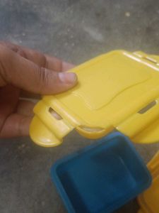 School Tiffen Yellow And Blue