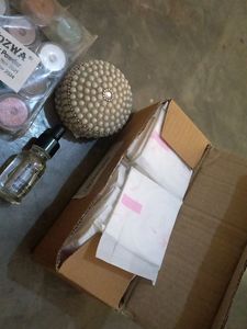 Eye Glitter With Mini Pads