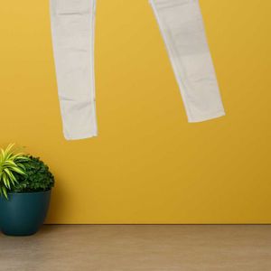 women withe skinny Jeans size 32 (O-98)