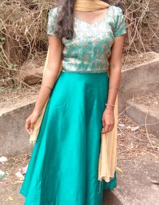 Attractive Gown 😍