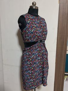 TOKYO TALKIES Floral Cutout Mini Dress 🌺🌼