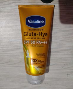 Nivea Shower Gel &amp; Vaseline Sunscreen