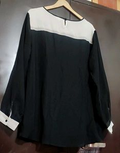 Black &amp; White Top For 46 Bust