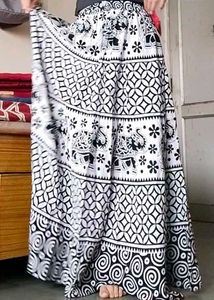 Black printed White Skirt.
