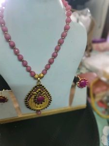 Neck Lace New Pink