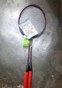 Badminton