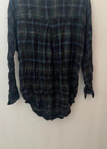 black shirt