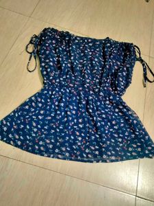 Floral Print V-Neck Top